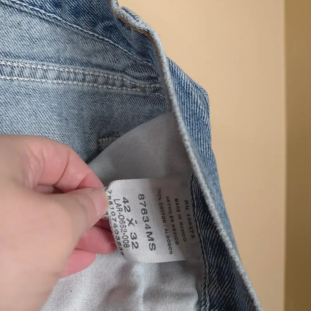 Rustler Relaxed Fit Straight Leg 100% Cotton Jeans in Light Wash Size 42x32